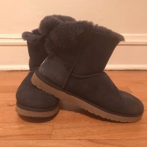 UGGs short navy with bow